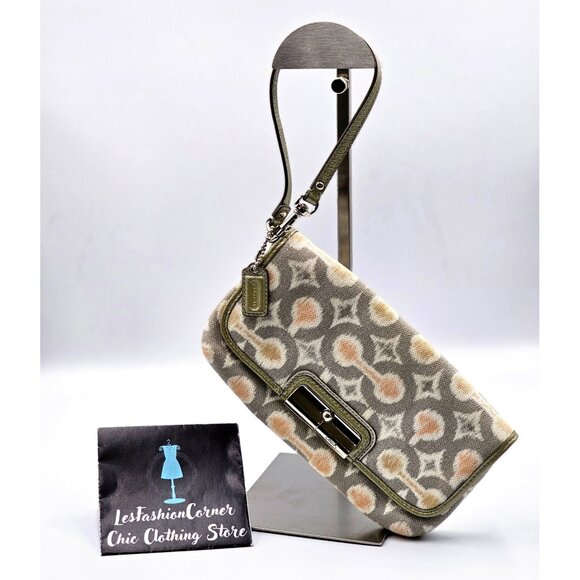 Coach Women's Gray Kristin Op Art Signature Ikat Wristlet Clutch Bag  356 - Picture 1 of 13